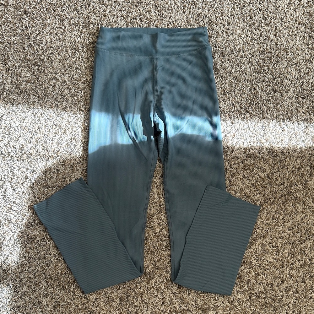 Old Navy Women's Flare Leggings